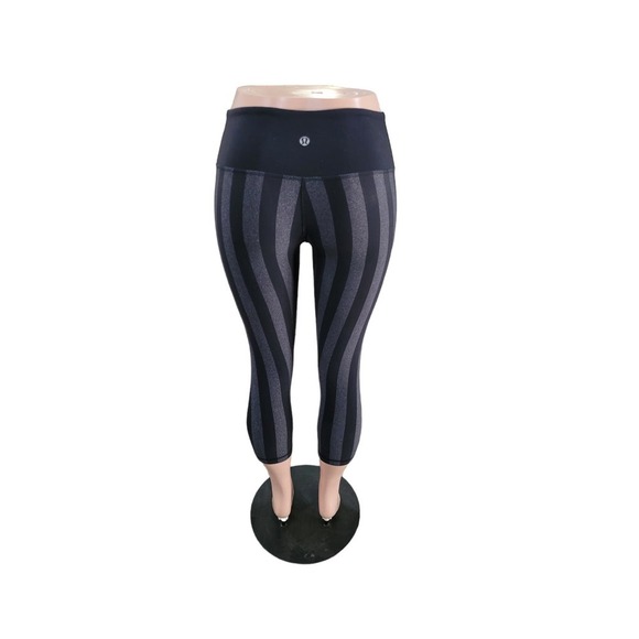 Lululemon Wunder Under Crop Micro Macro Black Heathered Black Size 4 - Picture 4 of 9